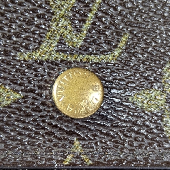 Louis Vuitton Monogram Wallet Small - Picture 12 of 12